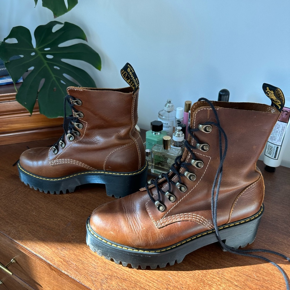 Dr. Martens Leona Women’s Farrier Leather Heeled Boots